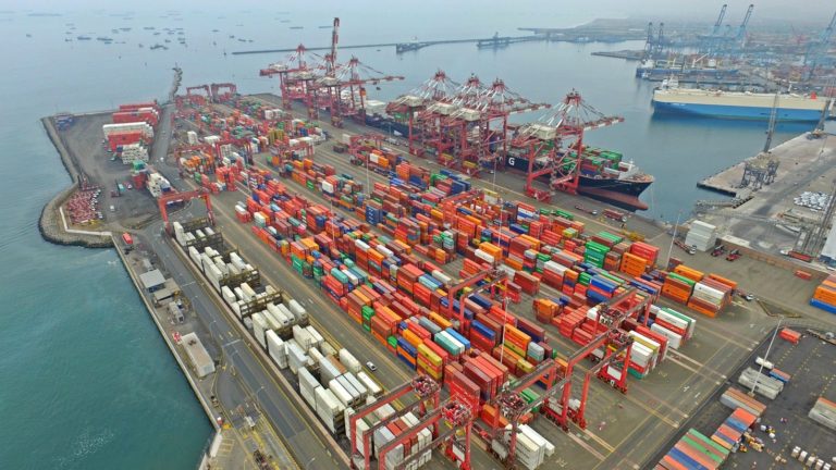 FIRMAN ADENDA QUE PERMITIRÁ AMPLIAR EL MUELLE SUR DEL CALLAO EN DOS AÑOS